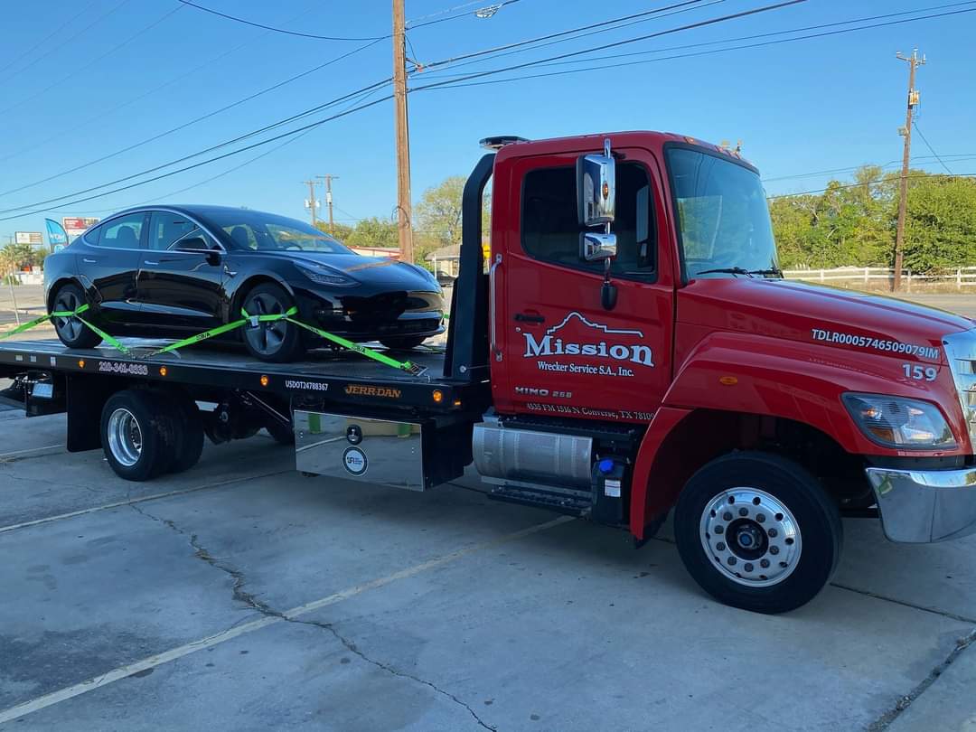 Professional tow truck in Houston